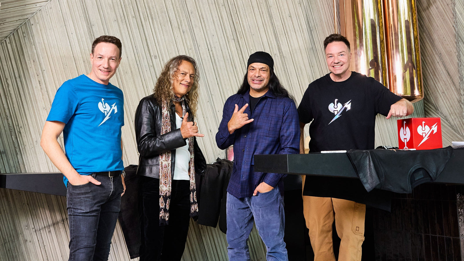 METALLICA BESUCHT STRAUSS-NEUBAU IN BAD ORB