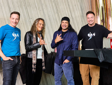 Steffen Strauss, Kirk Hammett, Robert Trujillo und Henning Strauss im fast fertigen FOGO, dem Sterne-Restaurant im neuen Strauss Firmenstandort.