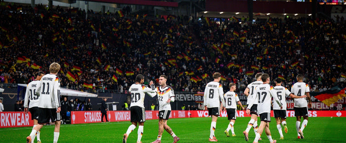 STRAUSS X DFB: DANKE FÜR 15 JAHRE