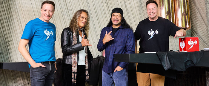 METALLICA BESUCHT STRAUSS-NEUBAU