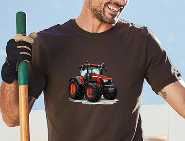 großflächiger Traktor-Aufdruck auf einem braunen T-Shirts