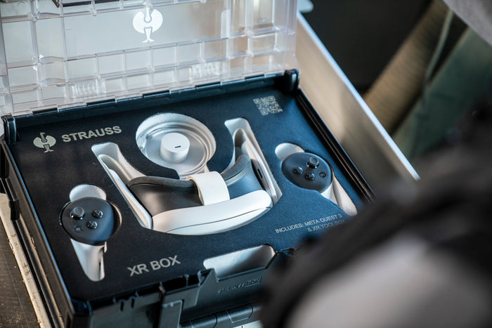 Das Power Bundle, bestehend aus der Strauss Toolbox XR App, der Meta Quest 3S und dem mit dem umfangreichen STRAUSSbox-System kompatiblen Schutzetui ist ab dem 20. November für Geschäftskunden bei Strauss verfügbar.